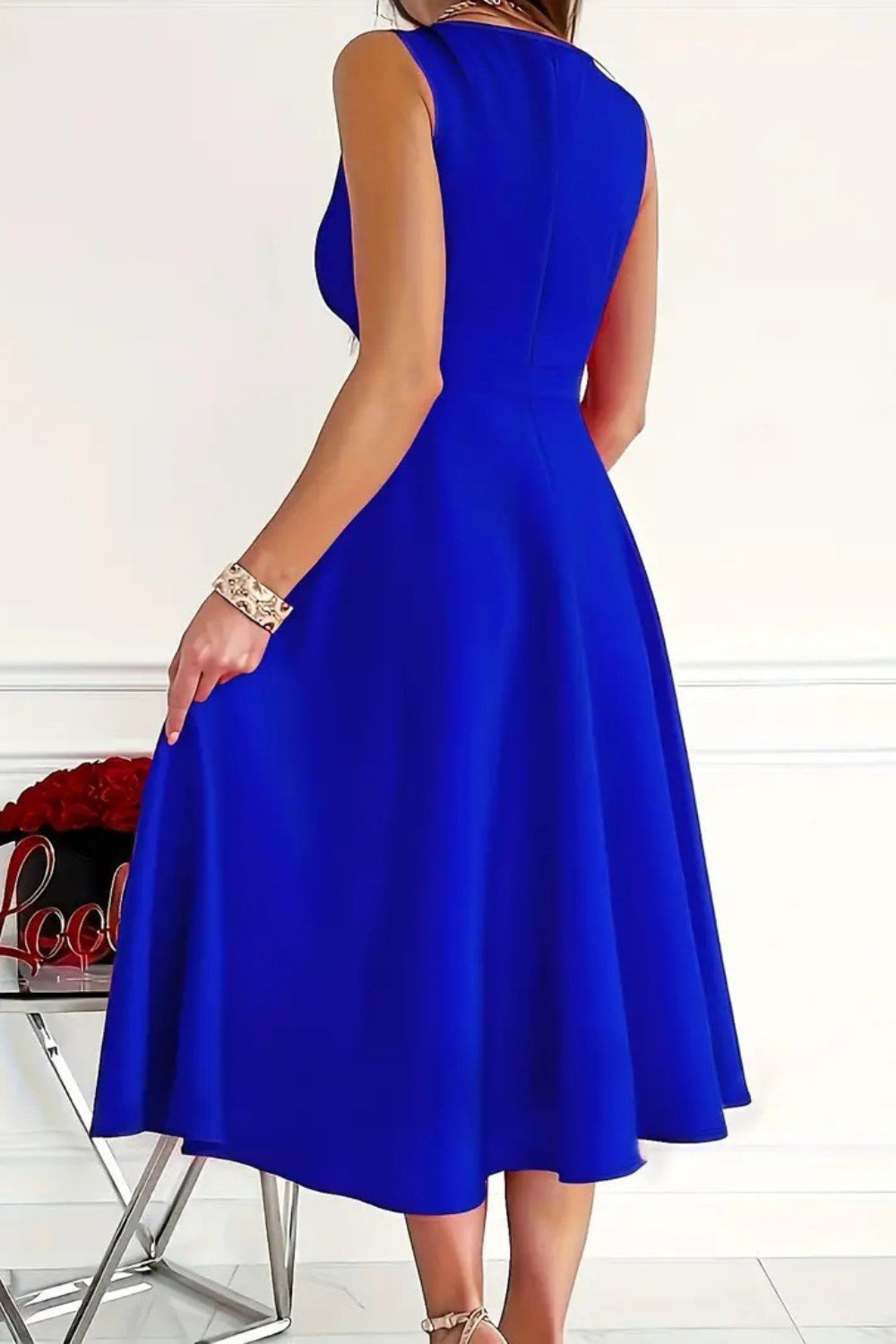 Sleeveless stunning Dress