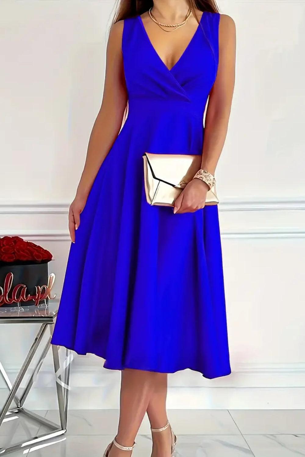 Sleeveless stunning Dress