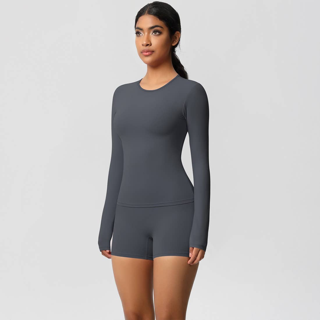 FlexContour 2-Piece Workout Set – Long Sleeve Top & Shorts