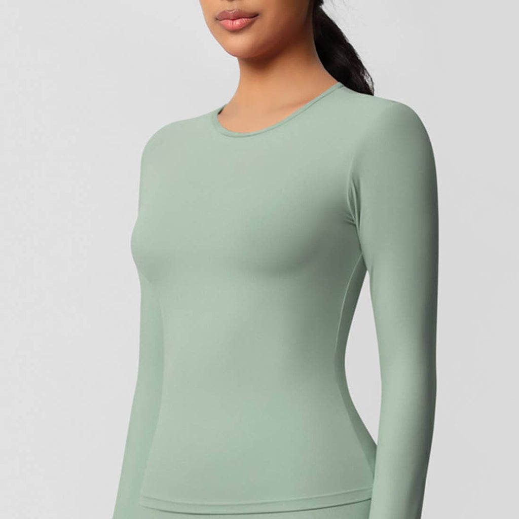 FlexContour 2-Piece Workout Set – Long Sleeve Top & Shorts