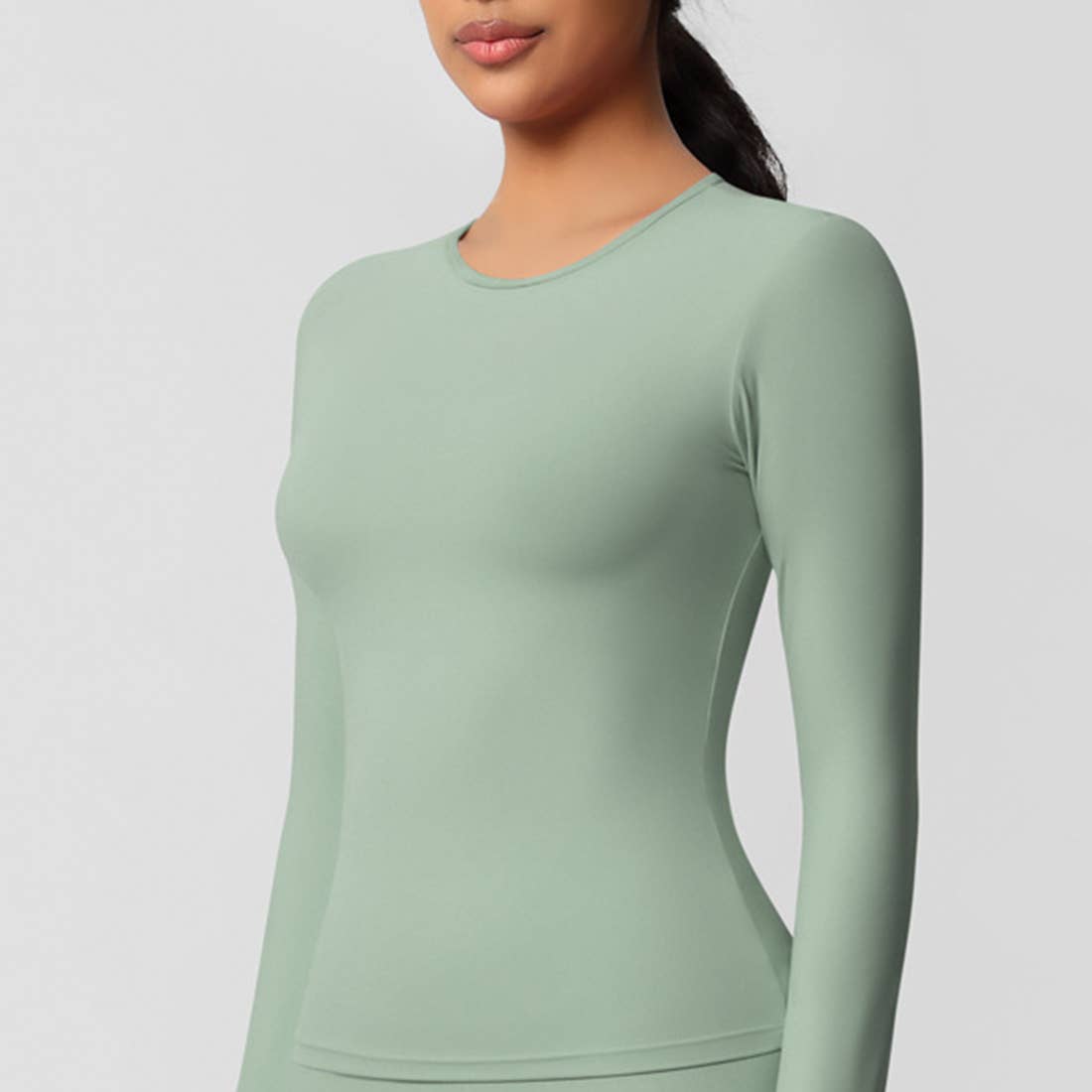 FlexContour 2-Piece Workout Set – Long Sleeve Top & Shorts